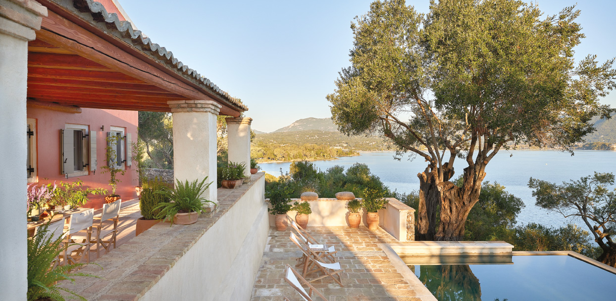 03-outdoor-terrace-private-pool-corfu-imperial-medusa-estate-grecotel